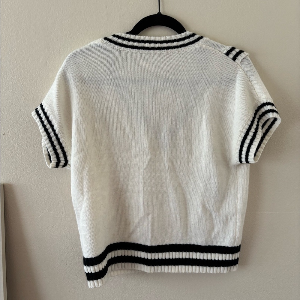 White V-Neck Striped Knit Top - Picture 2 of 3
